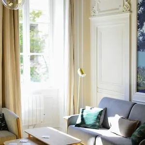 eden-blue-lovely-flat-bright-cosy-in-lyon.hotels-rhonealpes.com/