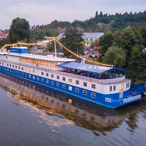 vizitați hotelul