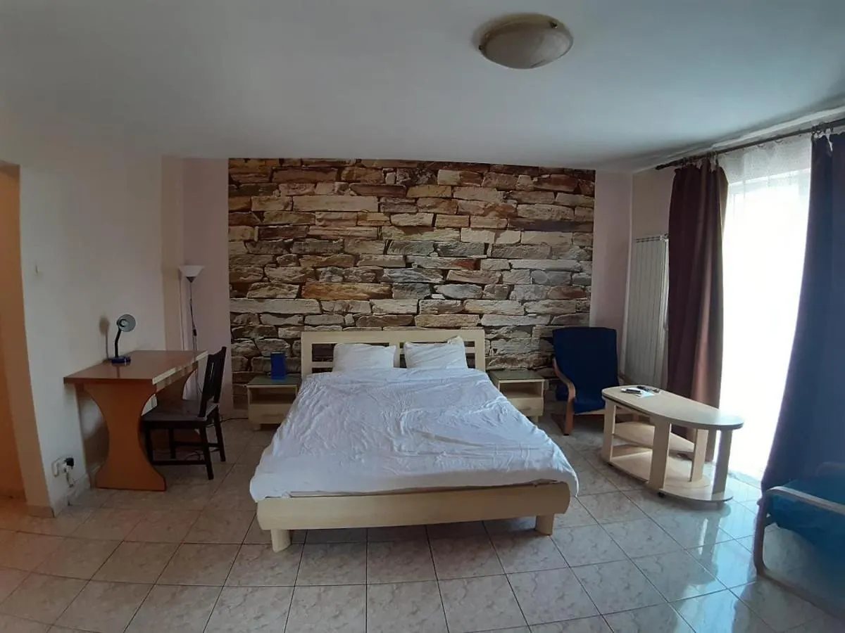 Old Town New Spacious Apartment Βουκουρέστι 0*,