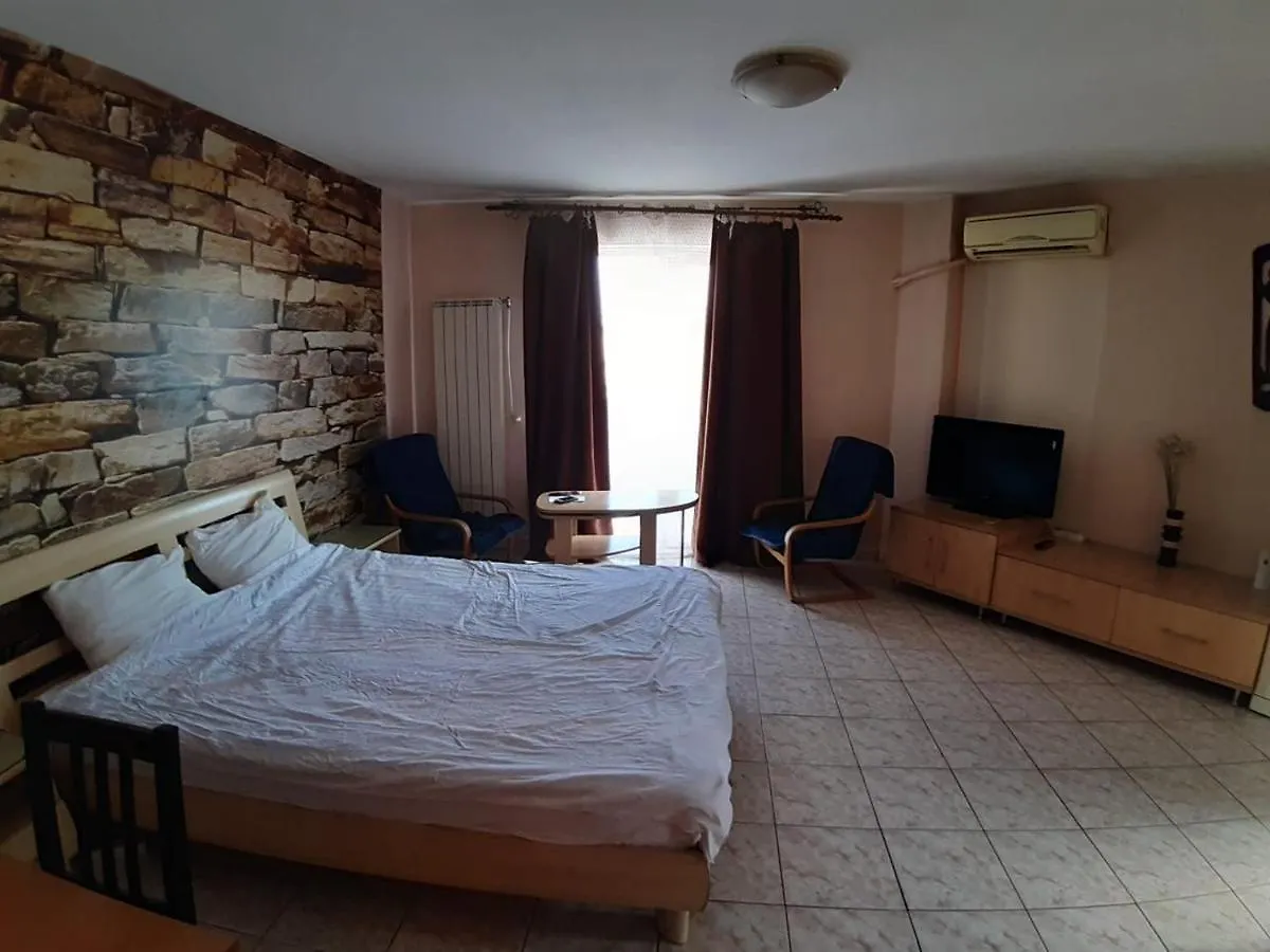 Old Town New Spacious Apartment 布加勒斯特 罗马尼亚